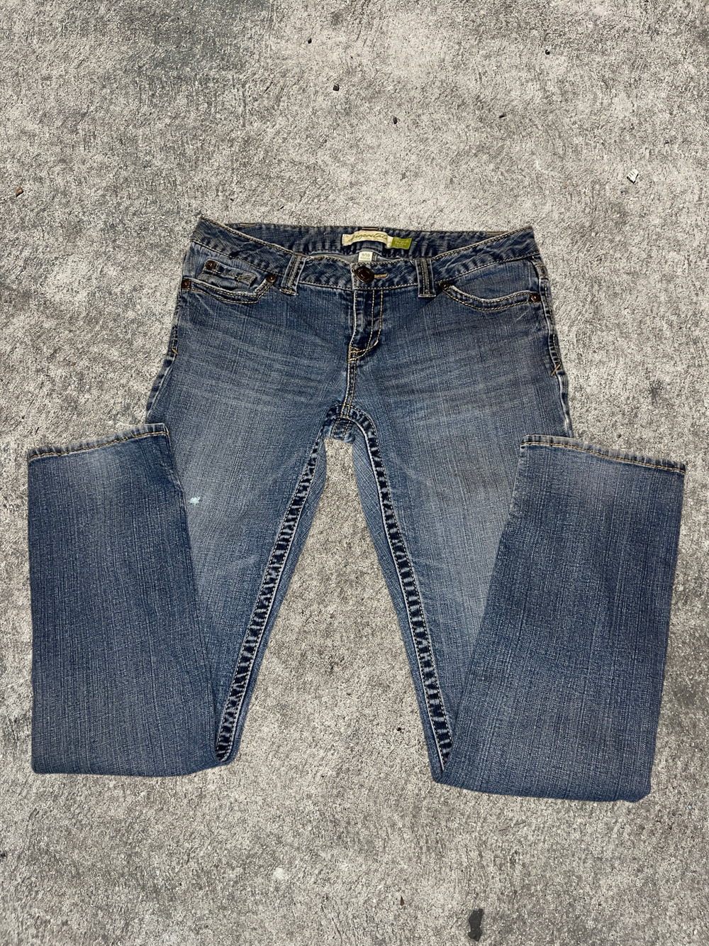 AEROPOSTALE LIGHTLY DISTRESSED SKINNY JEAN - 9/10